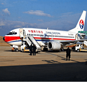 宜春明月山空运公司航空快运业稳步发展的原因是什么？